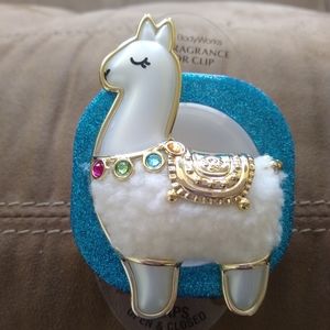 Bath and Body Works Llama Car Air Freshner Holder